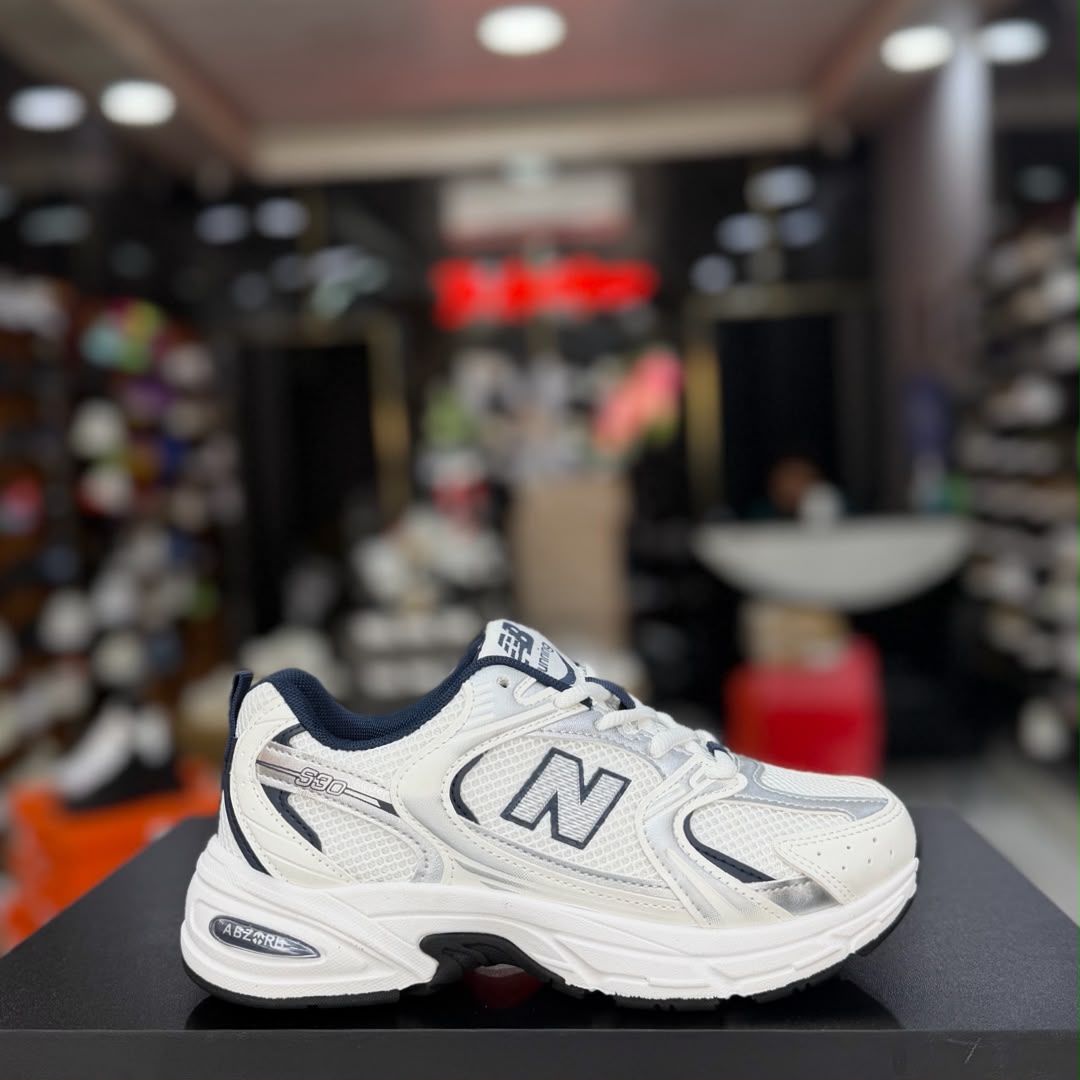 New Balance 530