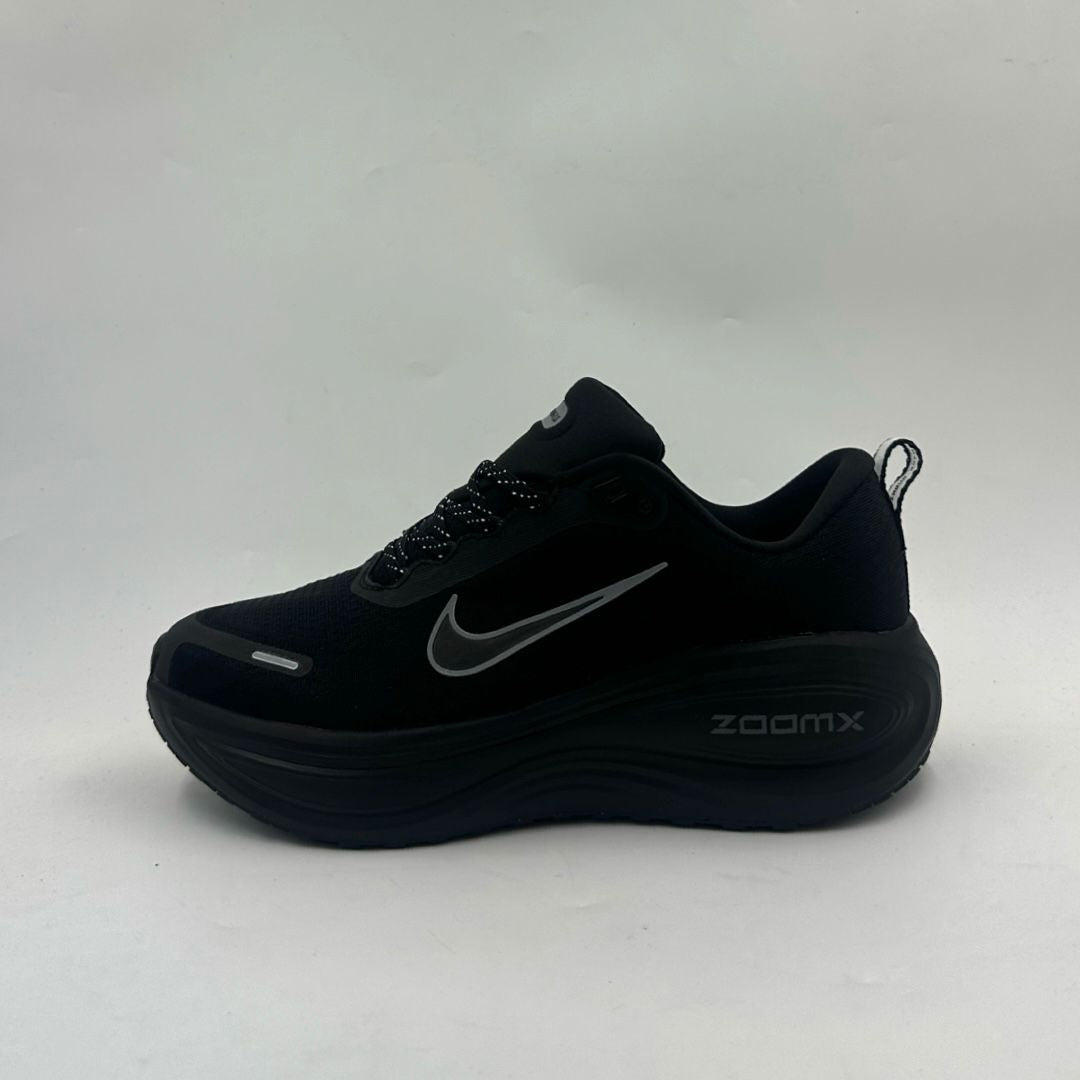 Nike Vomero 18