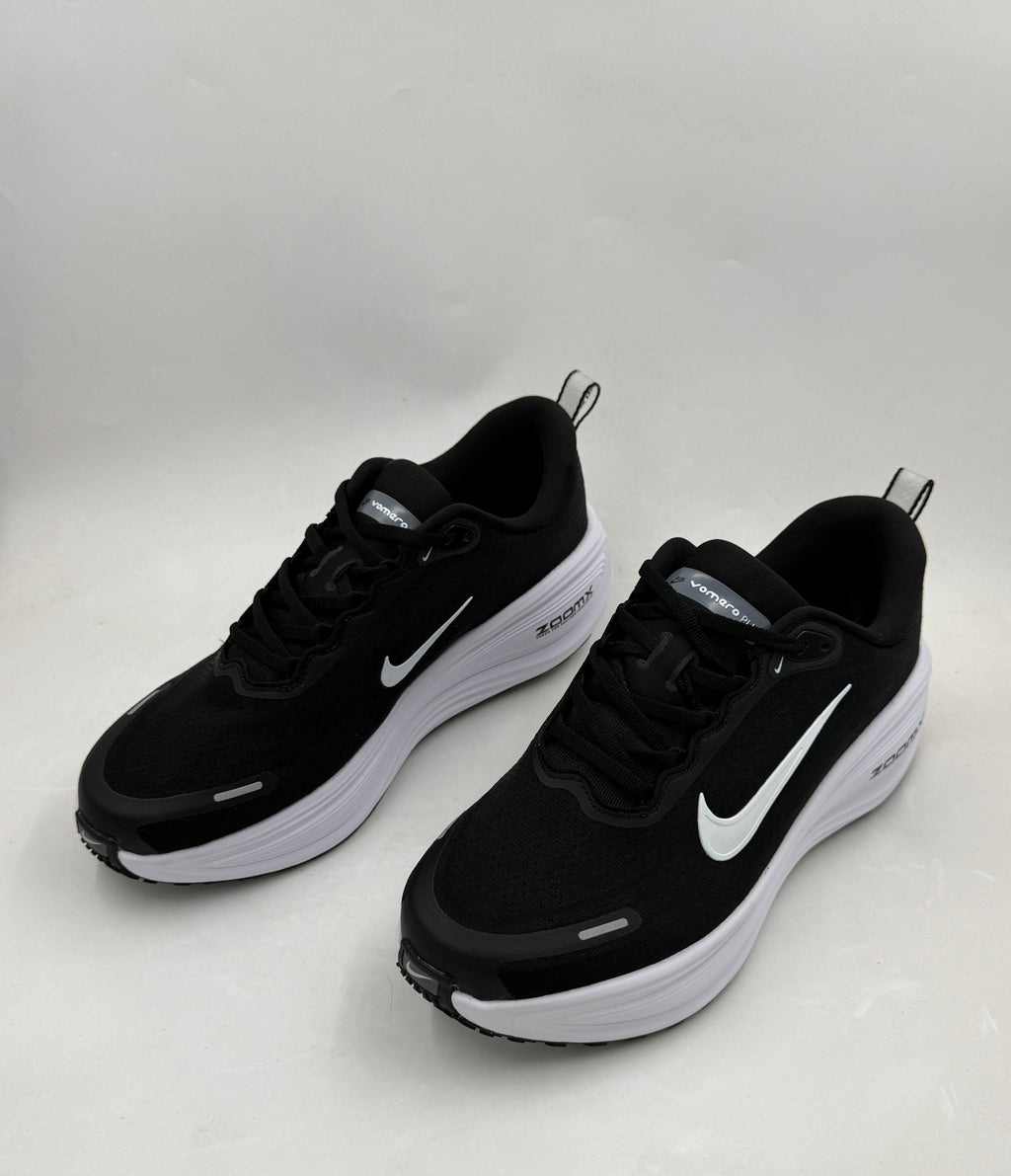 Nike Vomero 18 Plus