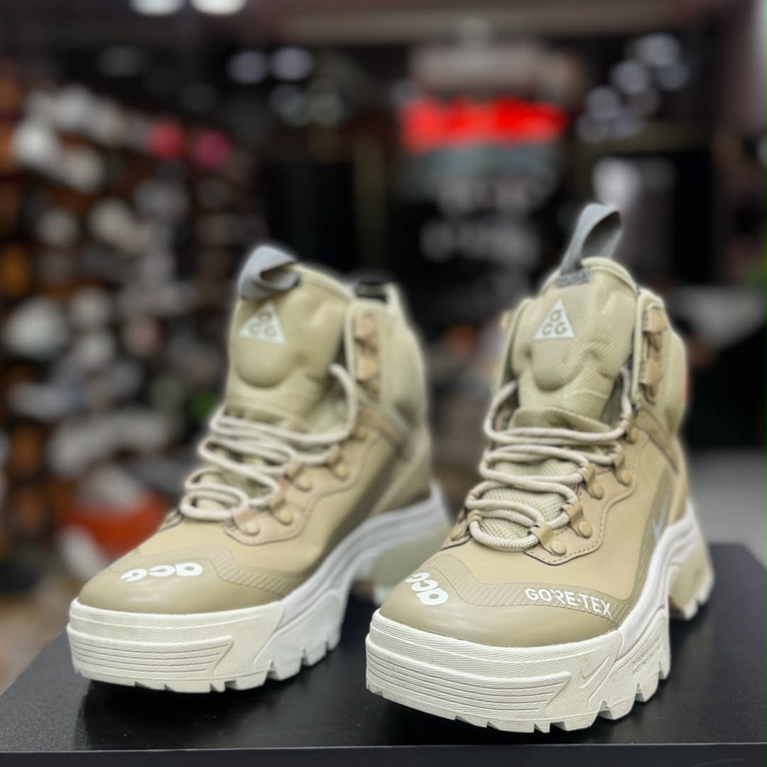 Nike ACG Mountain Fly GORE-TEX