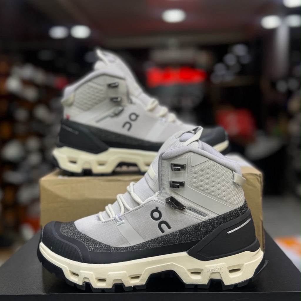 On Cloudrock Trek Waterproof
