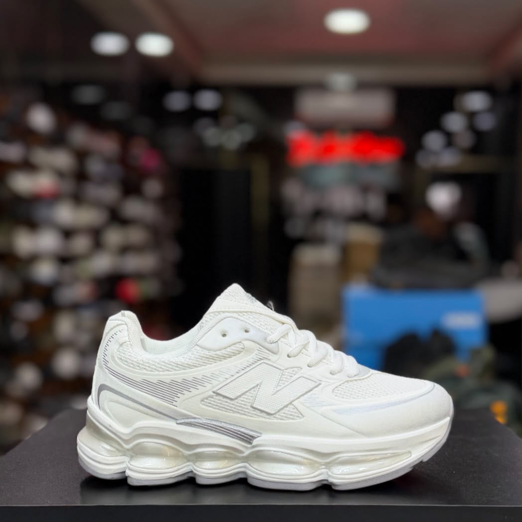 New Balance 2000