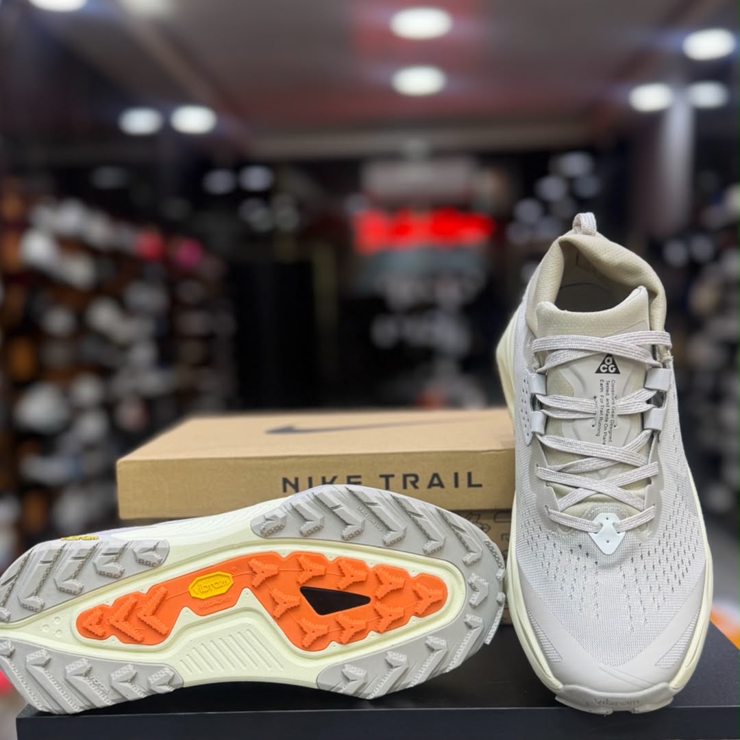 Nike ACG Zegama Trail