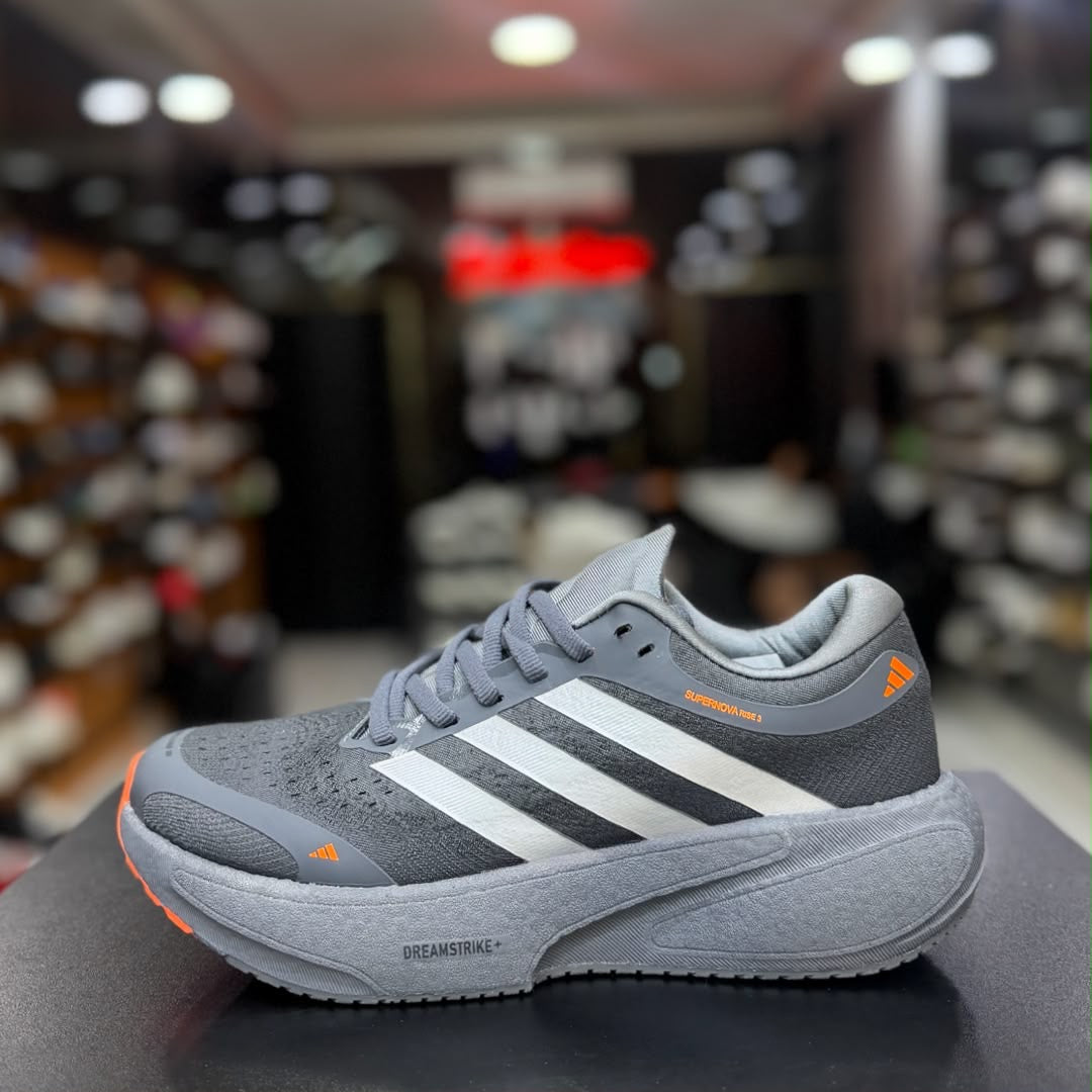 Adidas Supernova