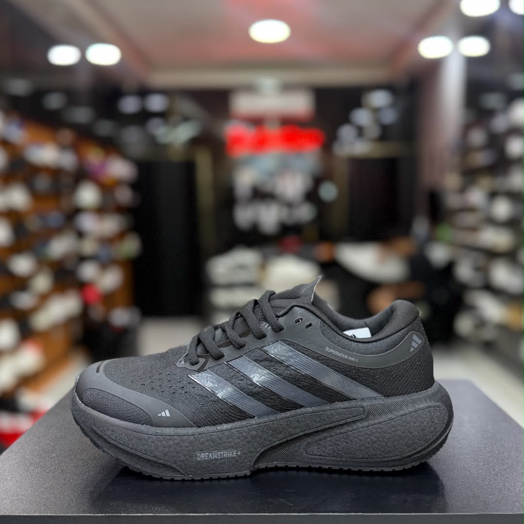 Adidas Supernova