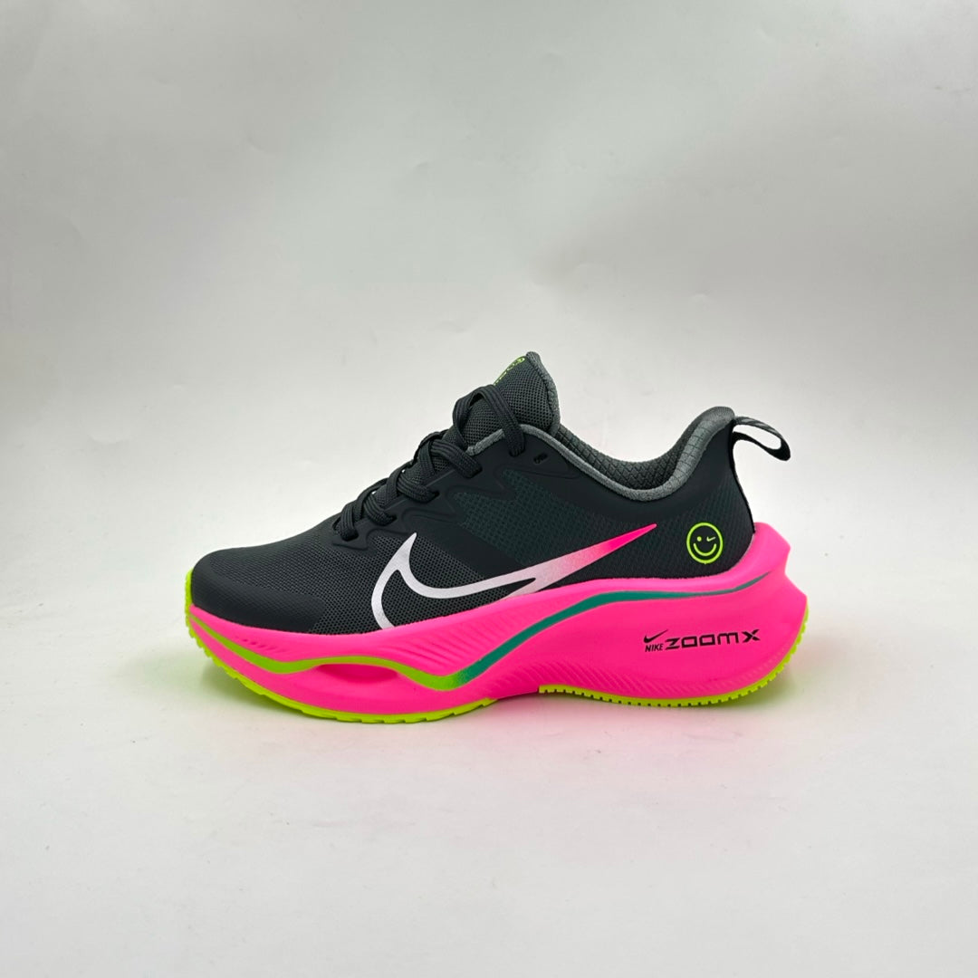 Nike Zoom Smiley