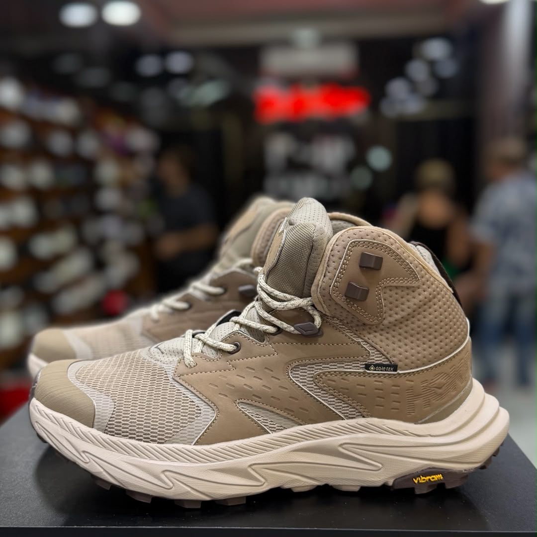 Hoka ANACAPA 2
