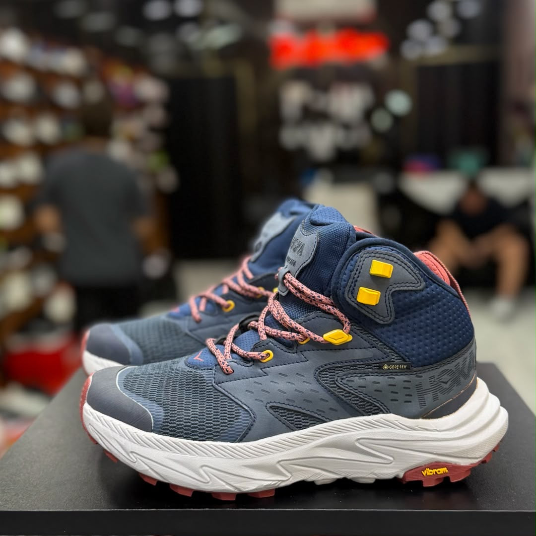 Hoka ANACAPA 2