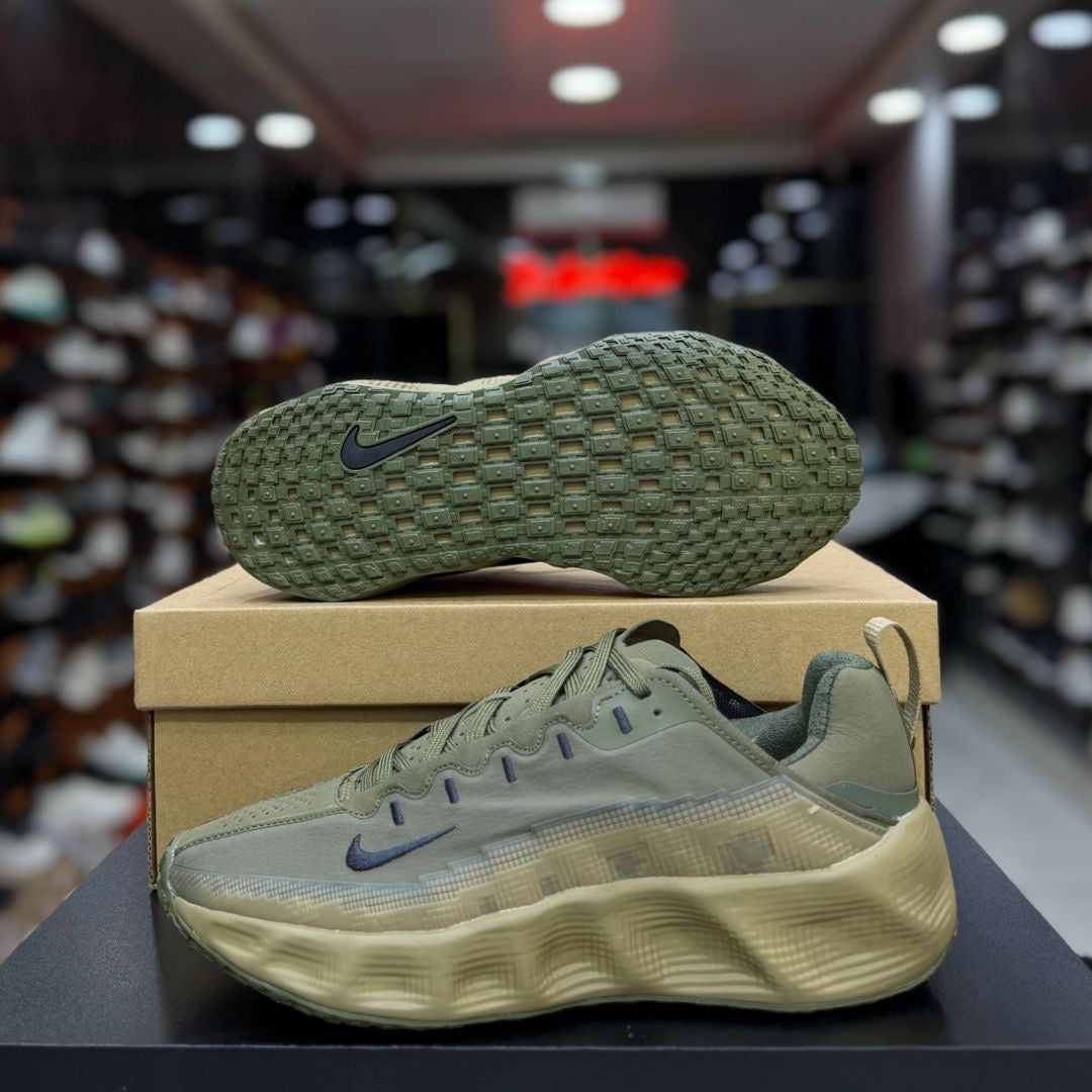 Nike Ava Edge