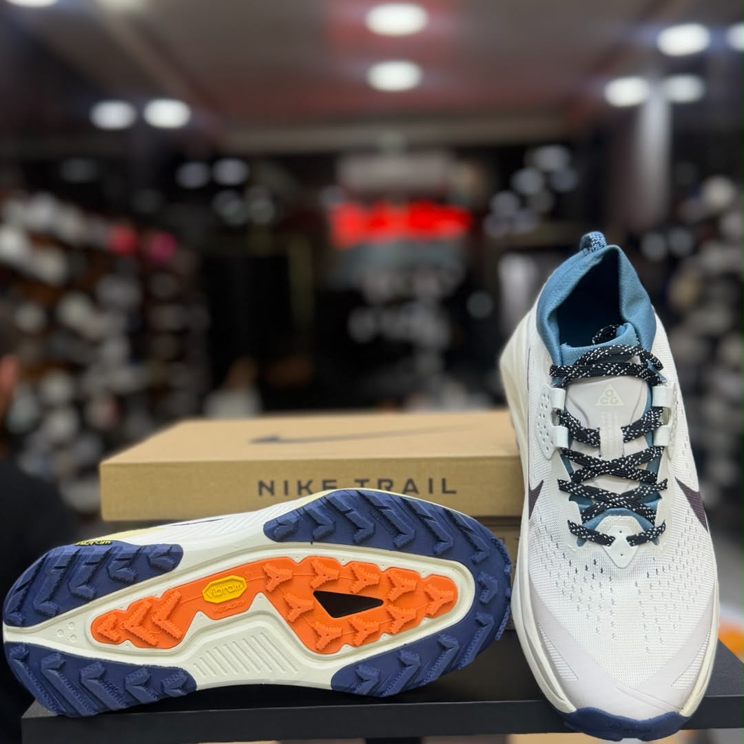 Nike ACG Zegama Trail