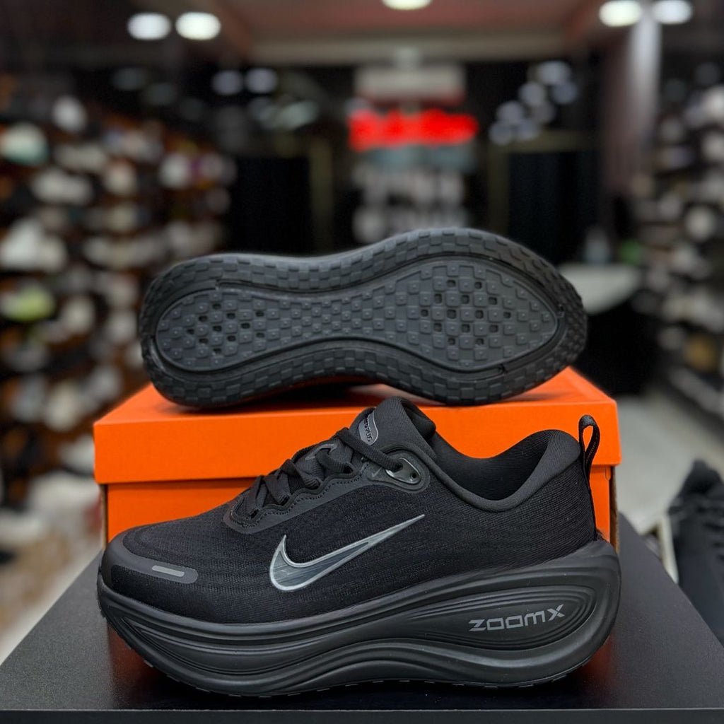Nike Vomero 18 Plus