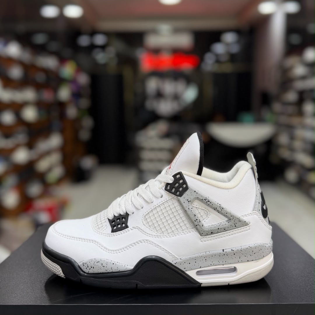 Air Jordan 4 Retro OG “White Cement”