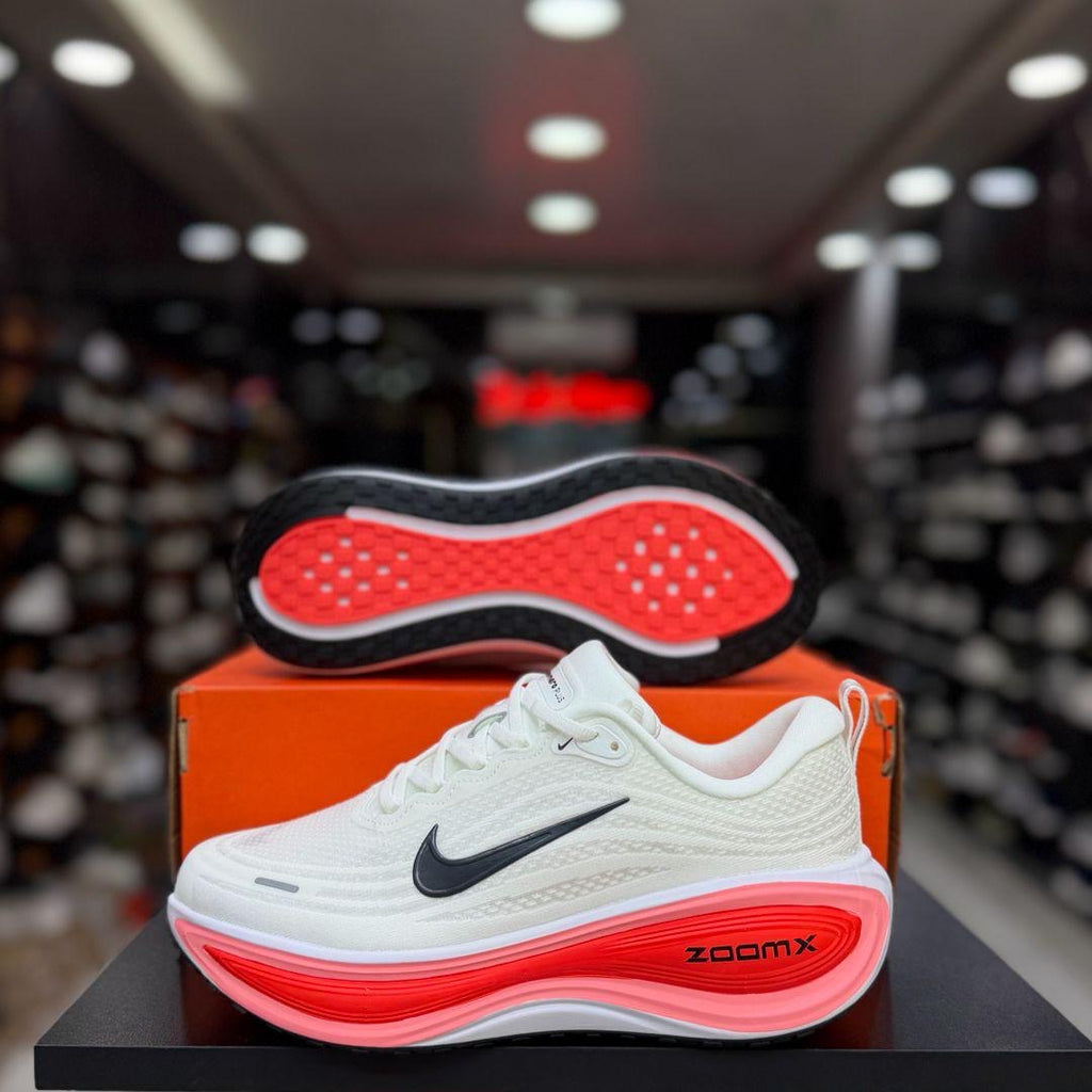 Nike Vomero 18 Plus