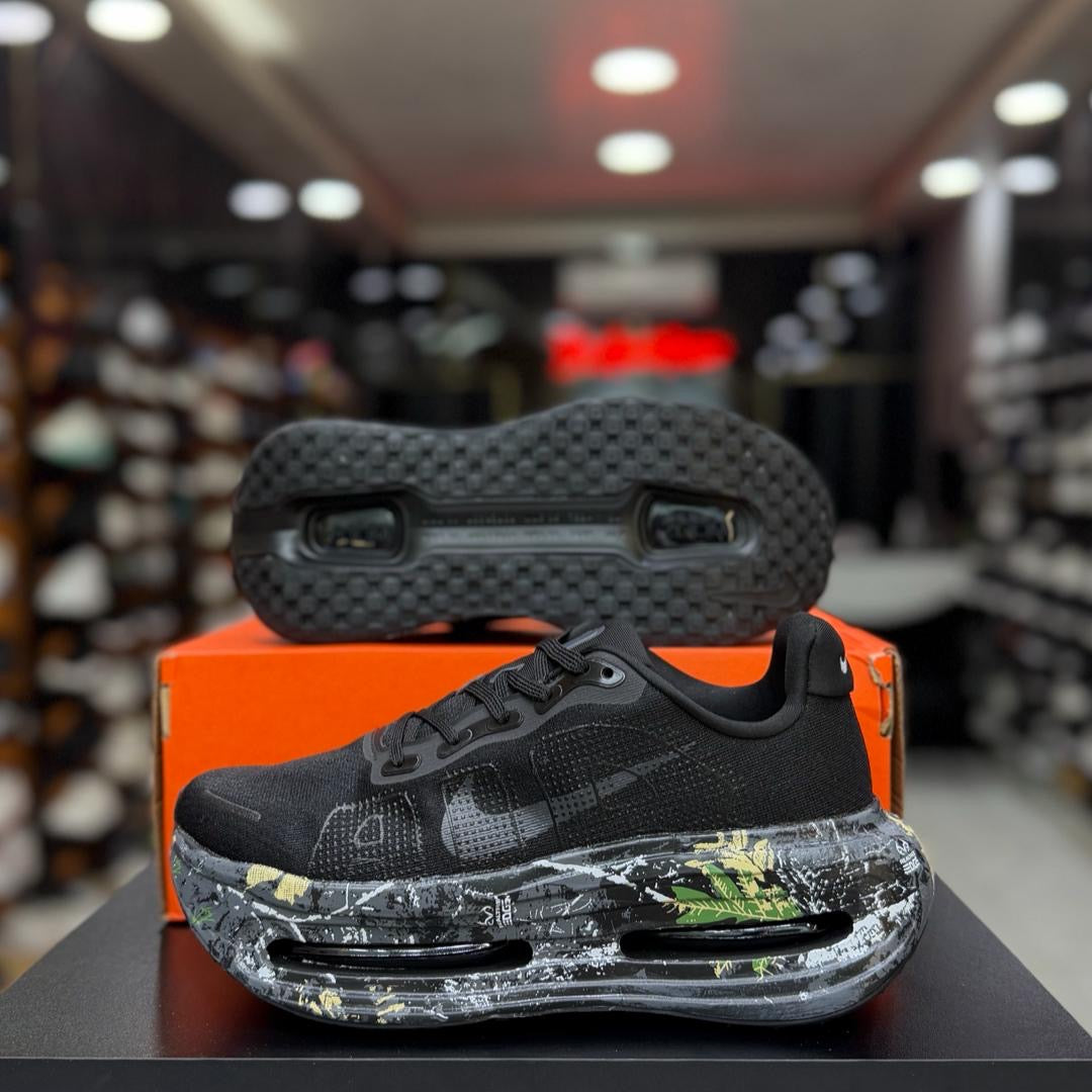 Nike Vomero 18 Premium