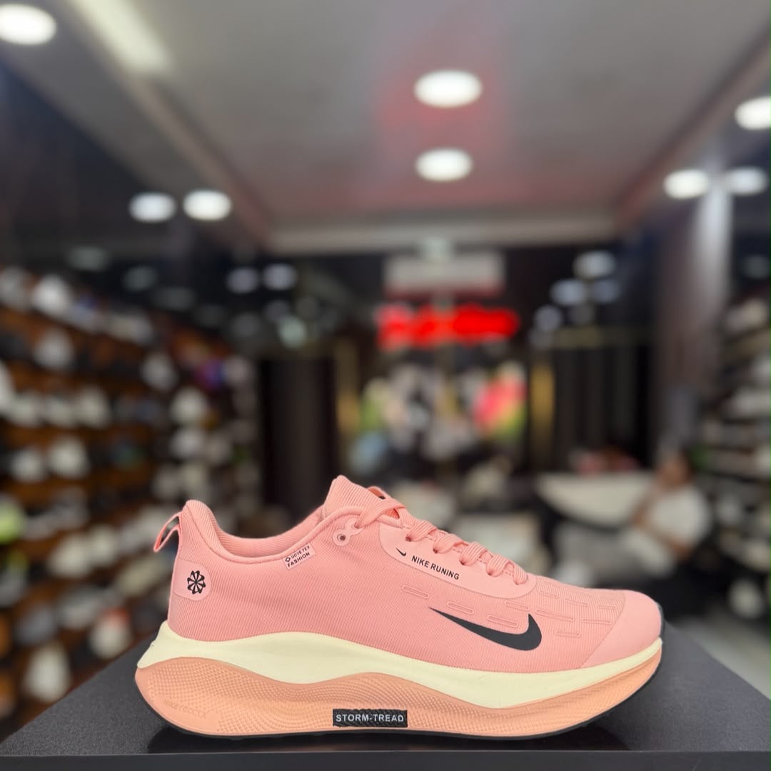 Nike React