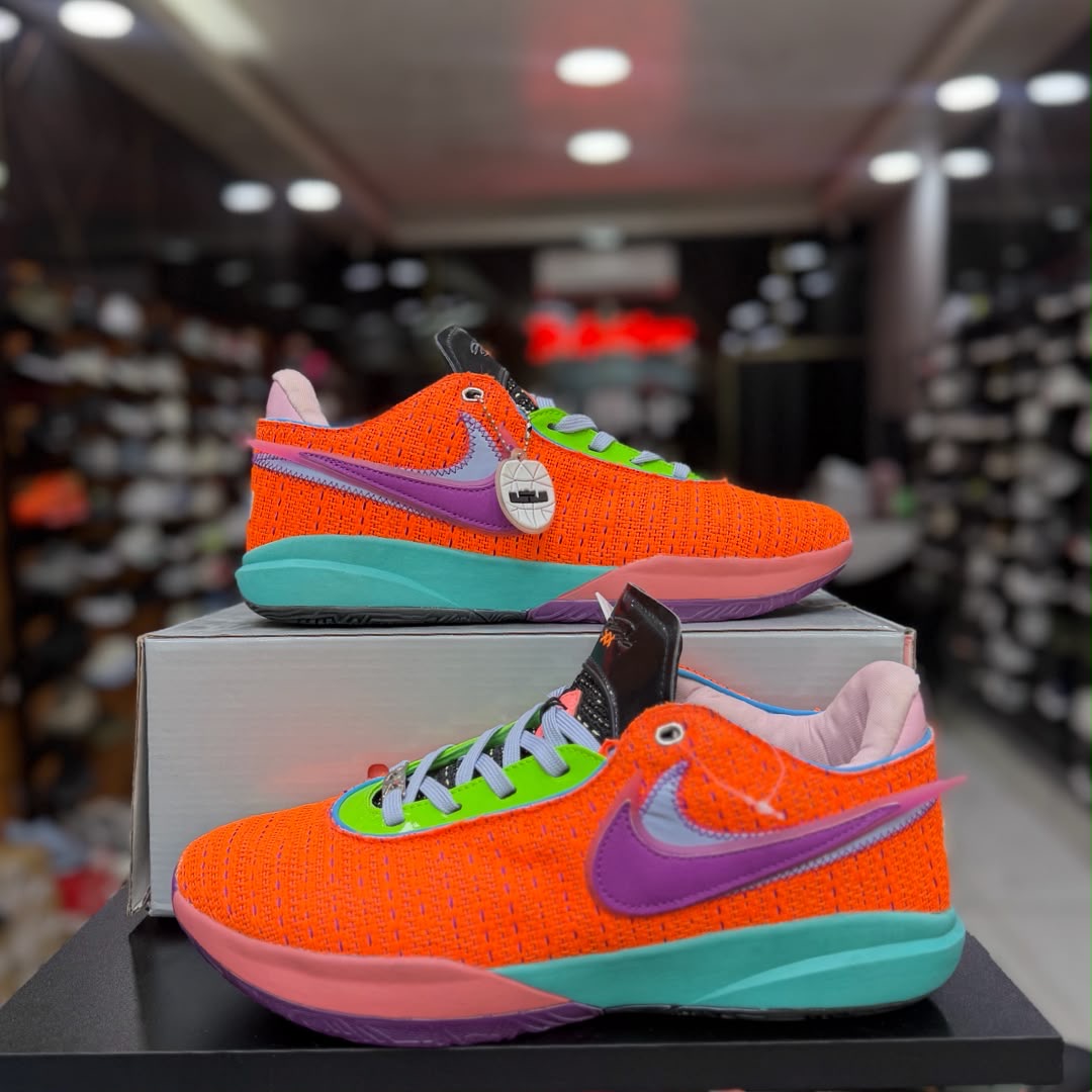 Nike Lebron 20