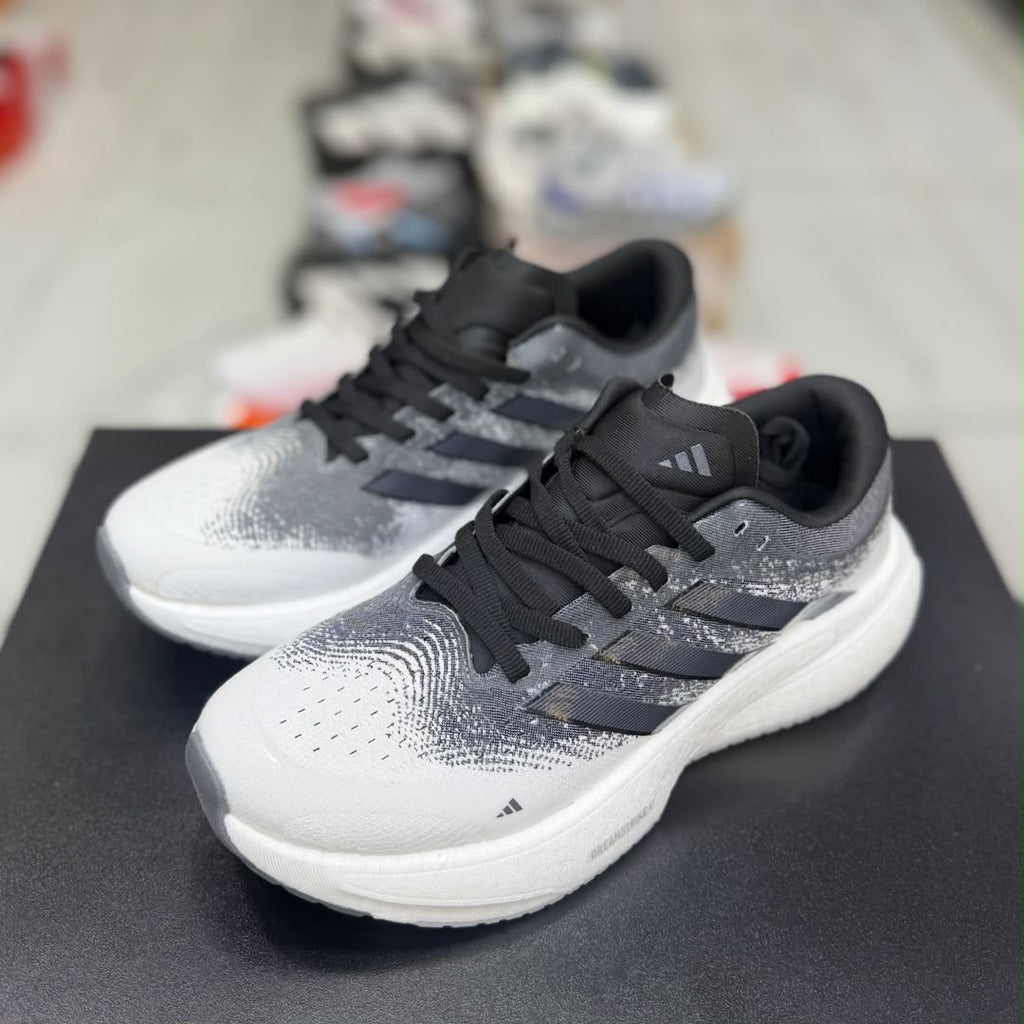 Adidas Supernova