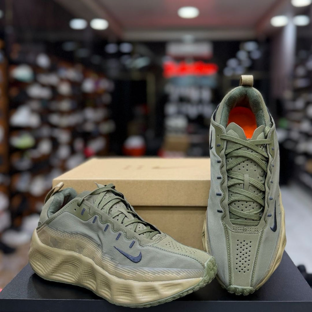 Nike Ava Edge