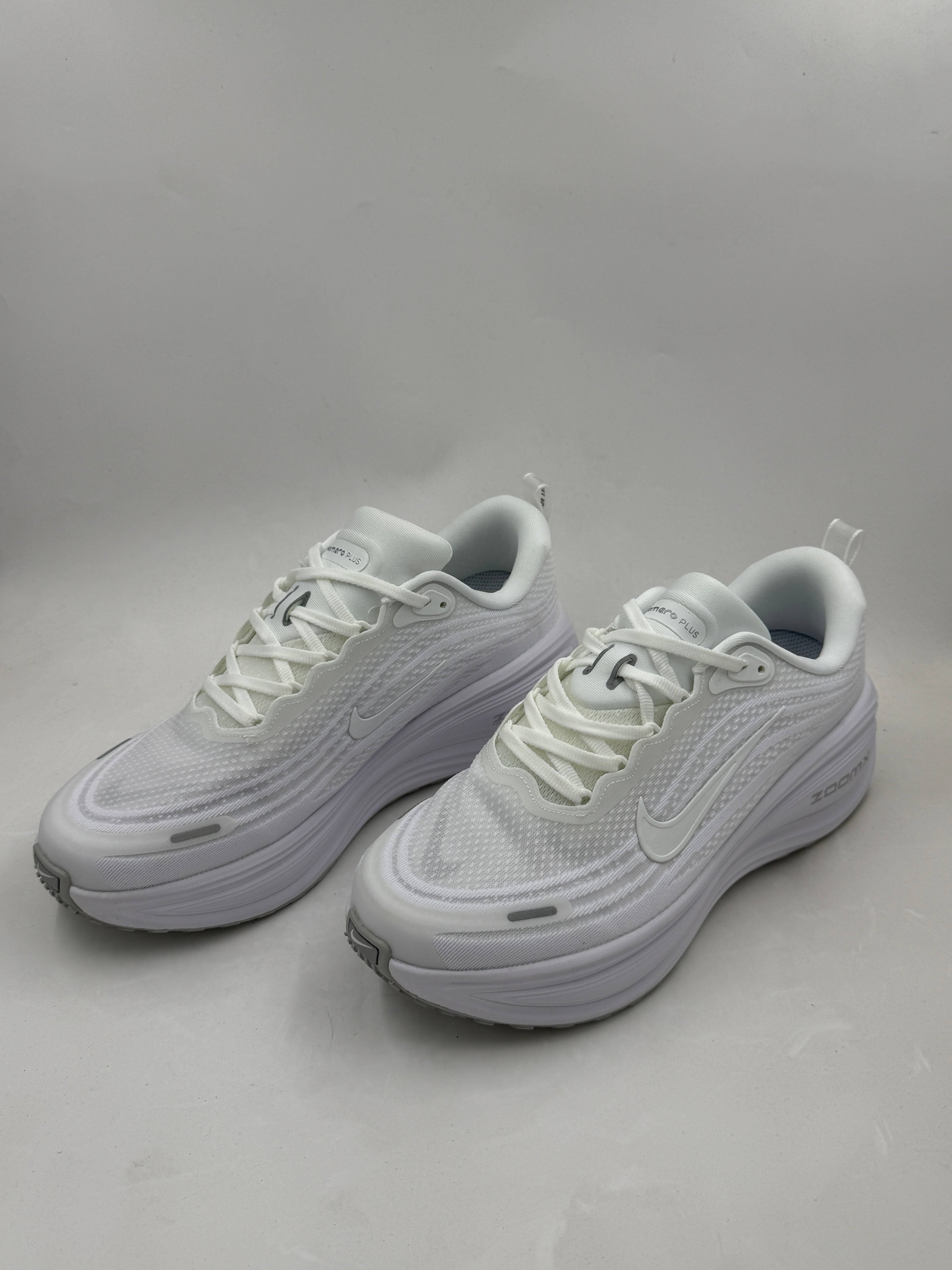 Nike Vomero 18 Plus