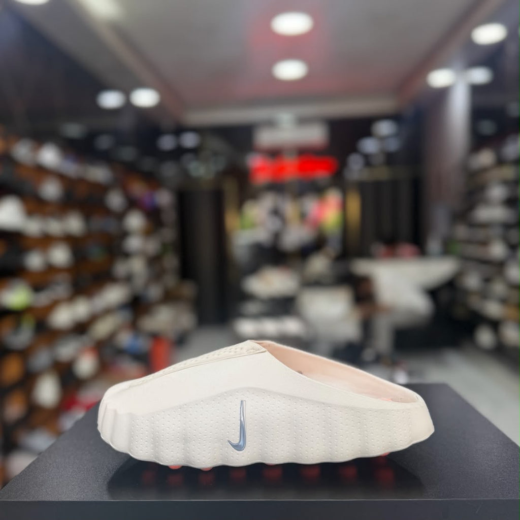 Nike Mind 001