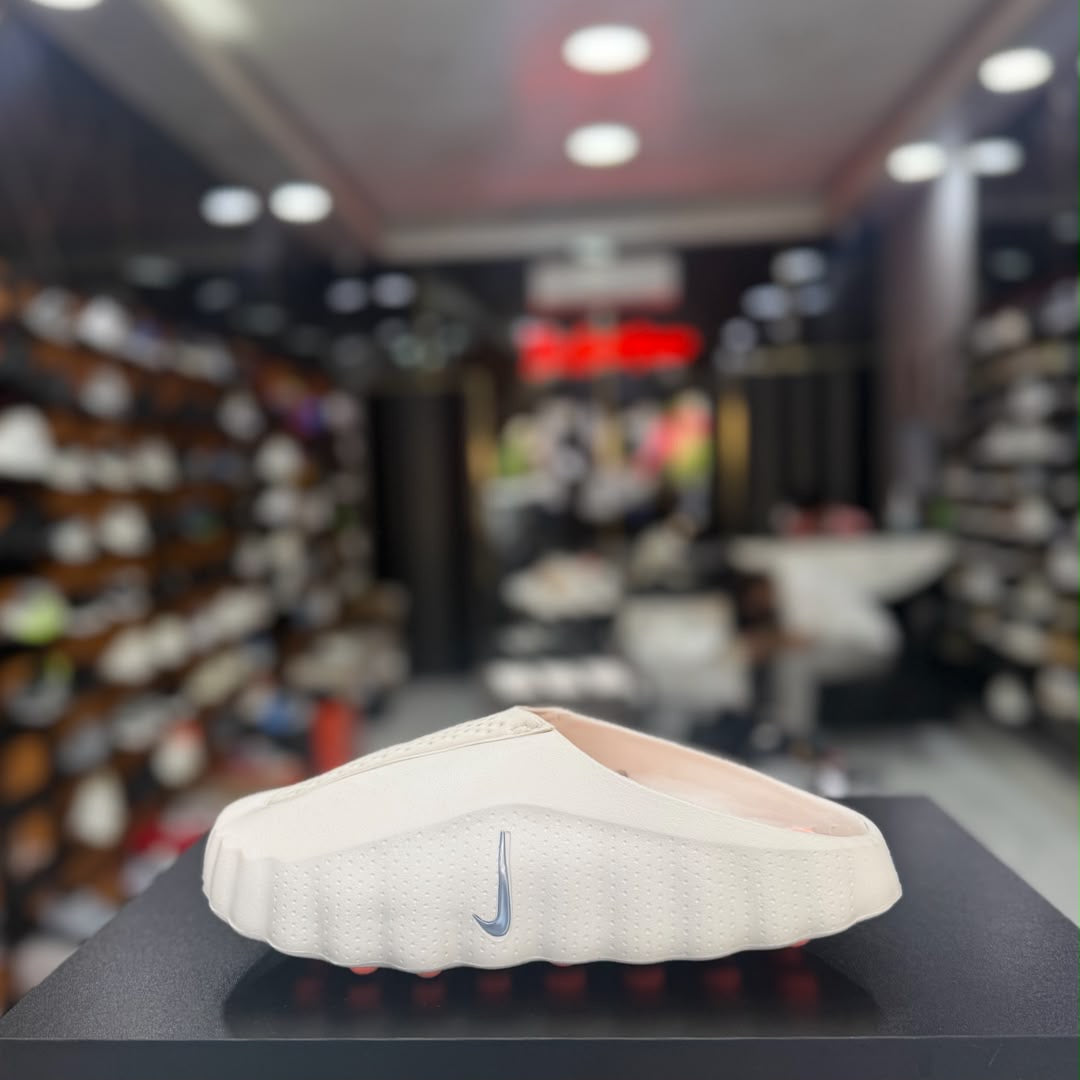 Nike Mind 001