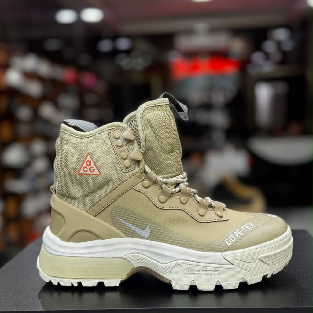 Nike ACG Mountain Fly GORE-TEX