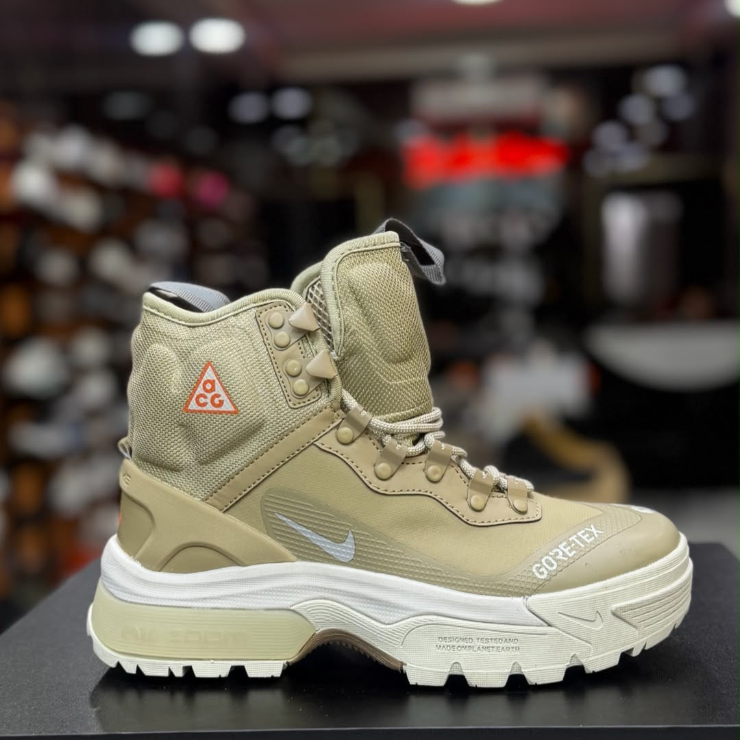 Nike ACG Mountain Fly GORE-TEX