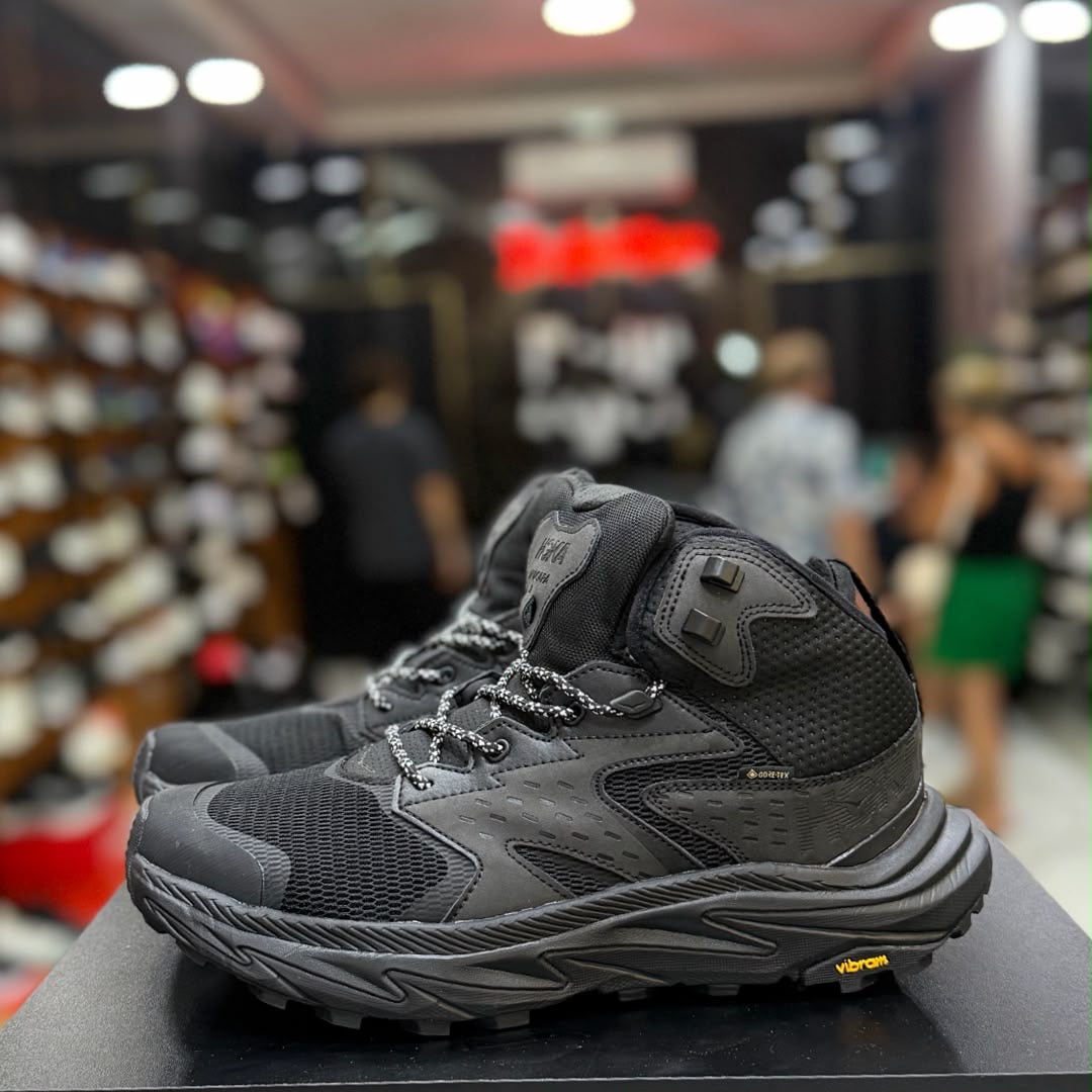 Hoka ANACAPA 2