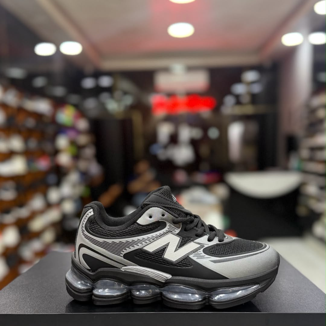 New Balance 2000