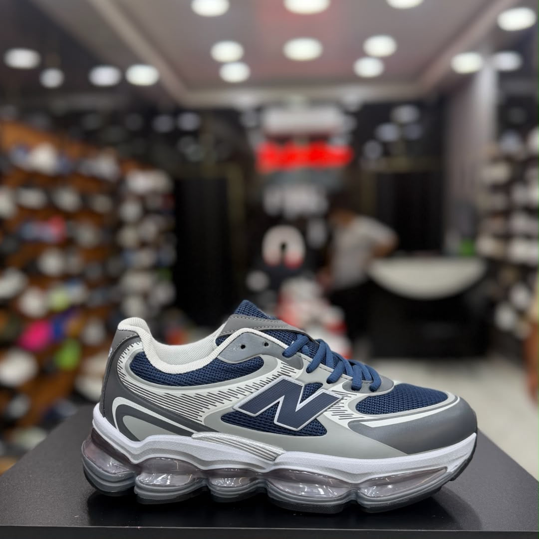 New Balance 2000