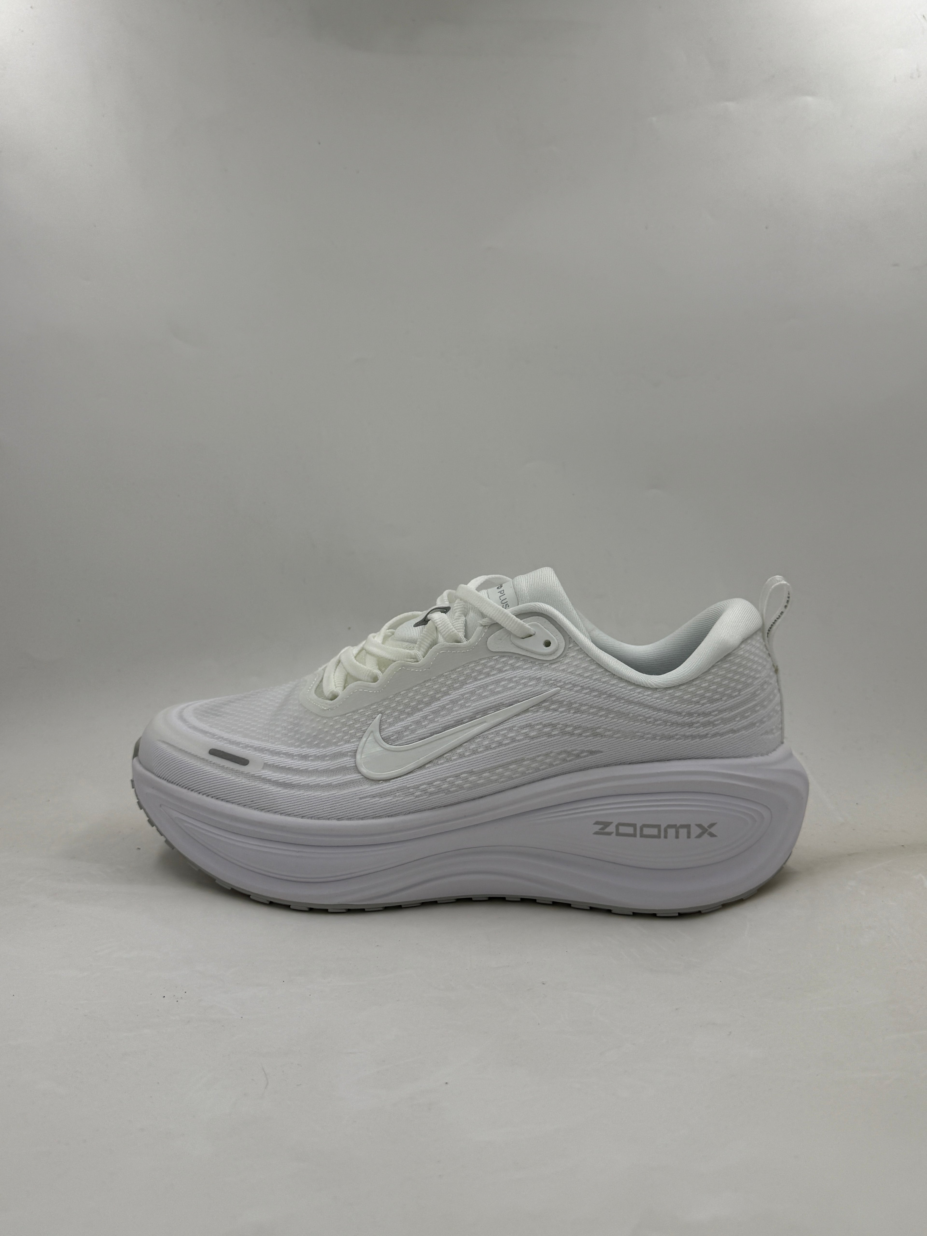 Nike Vomero 18 Plus