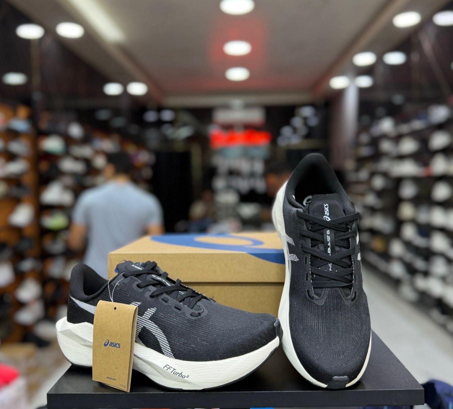 Asics Novablast 6