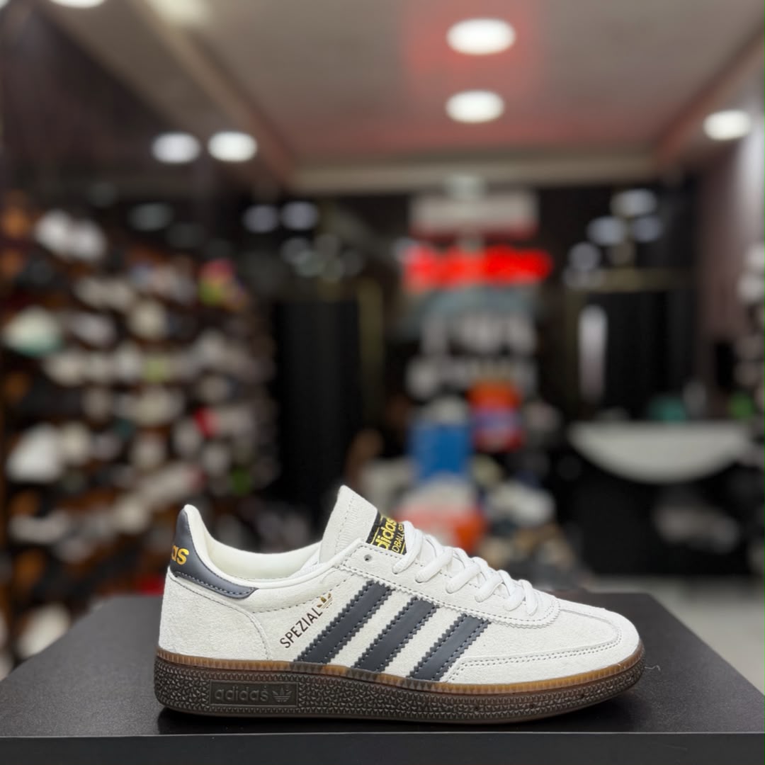 Adidas Spezial